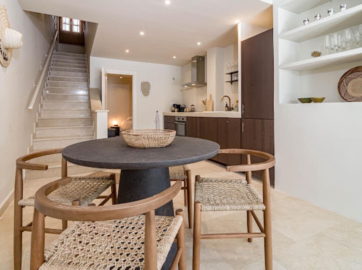 2 soverom Leilighet til salgs i Nueva Andalucia med svømmebasseng - € 394 500 (Ref: 9971996)