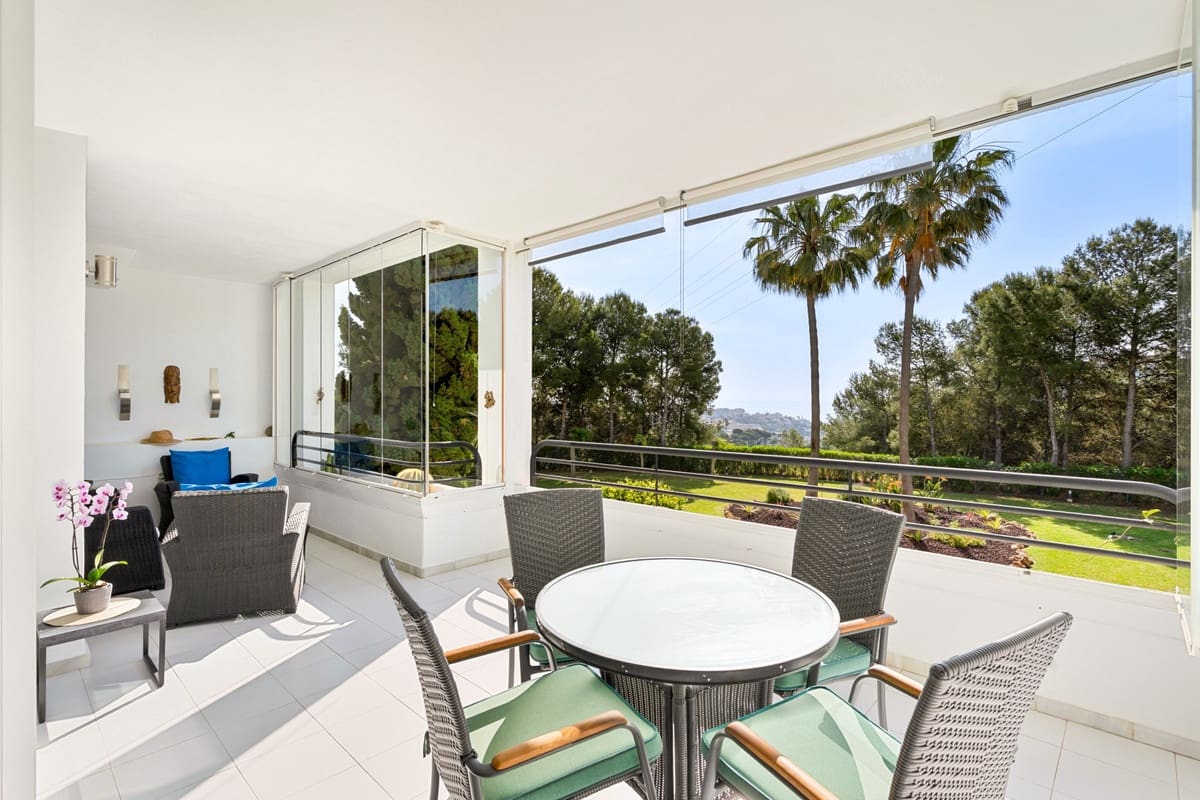 2 bedroom Apartment for sale in Mijas Costa with pool - € 370,000 (Ref: 9971997)