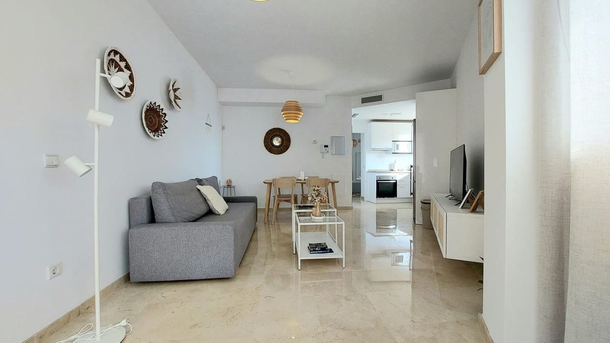 1 bedroom Apartment for sale in Fuengirola with pool - € 310,000 (Ref: 9971999)