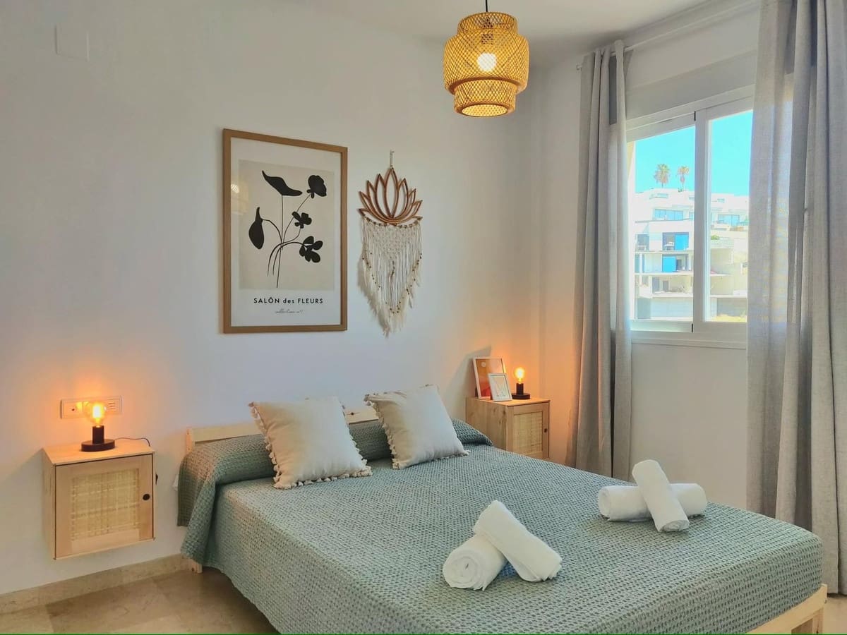 1 bedroom Apartment for sale in Fuengirola with pool - € 310,000 (Ref: 9971999)