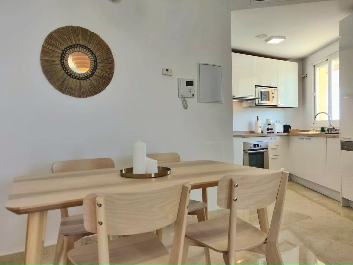 1 bedroom Apartment for sale in Fuengirola with pool - € 310,000 (Ref: 9971999)