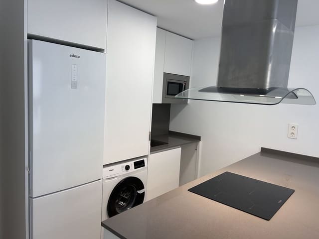 1 slaapkamer Appartement te koop in Estepona - € 299.000 (Ref: 9972001)
