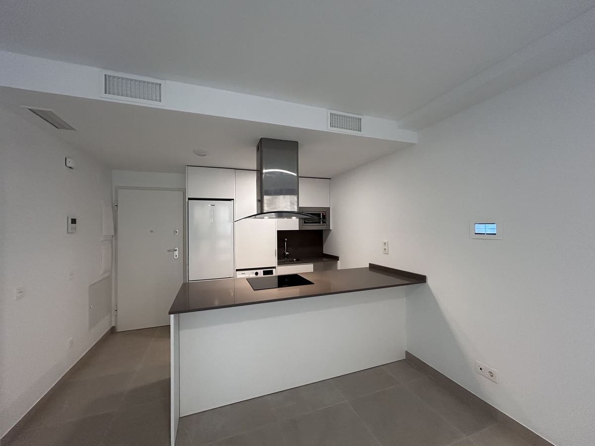 1 slaapkamer Appartement te koop in Estepona - € 299.000 (Ref: 9972001)