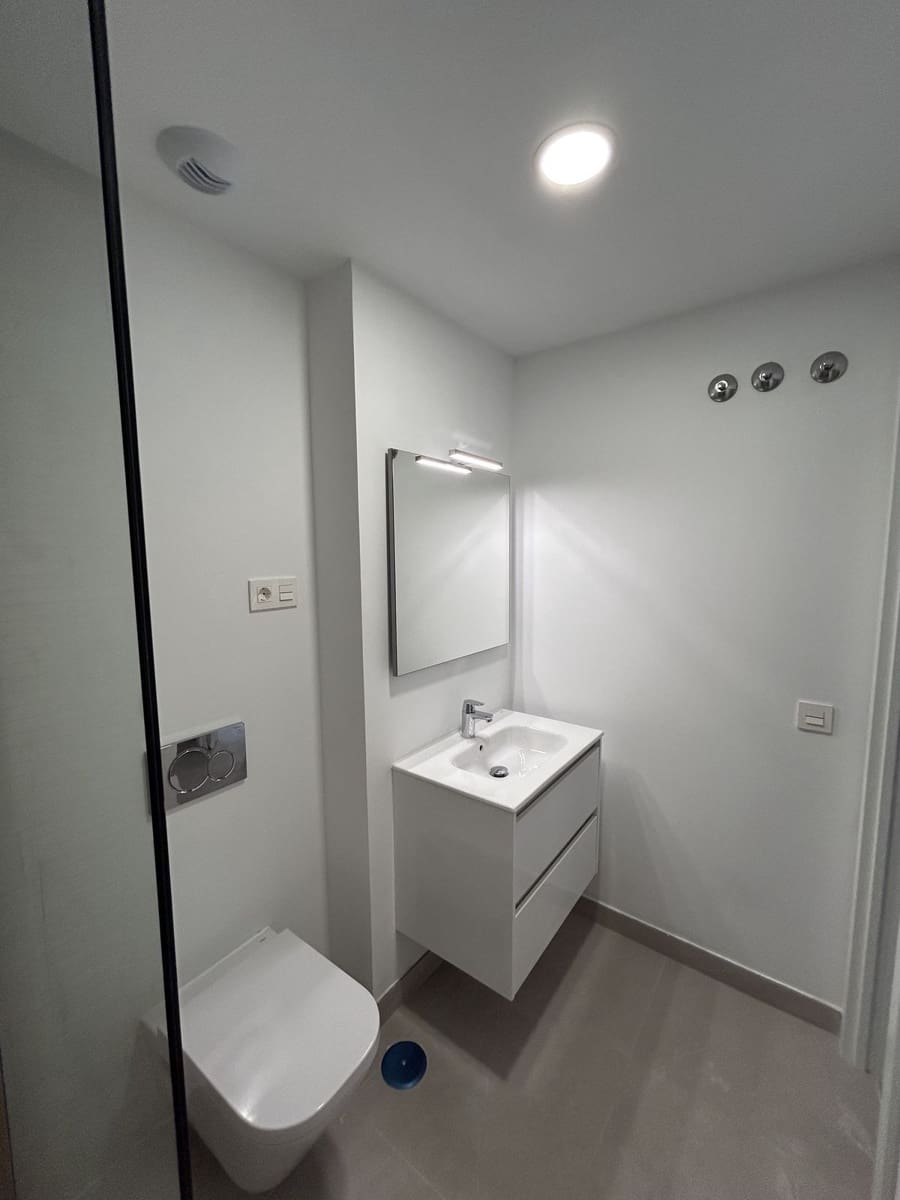1 slaapkamer Appartement te koop in Estepona - € 299.000 (Ref: 9972001)