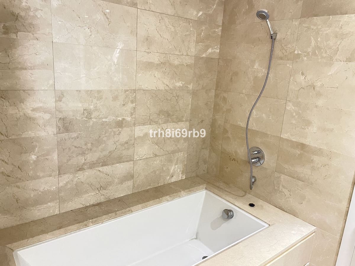 2 bedroom Apartment for sale in Bel-Air with pool - € 395,000 (Ref: 9972006)