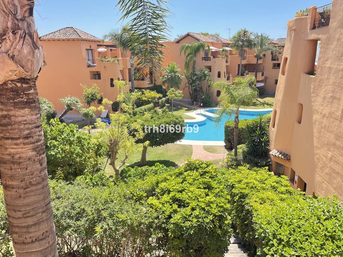 2 bedroom Apartment for sale in Bel-Air with pool - € 395,000 (Ref: 9972006)