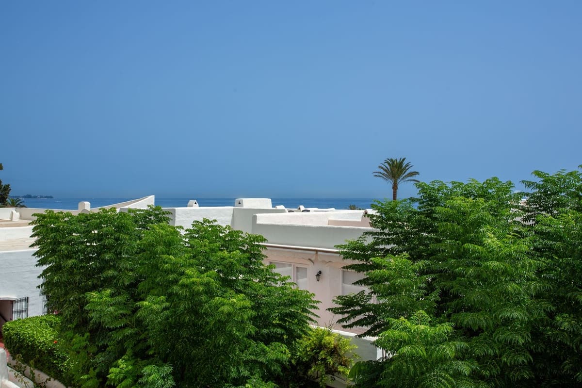1 soveværelse Lejlighed til salg i Estepona med swimmingpool - € 349.000 (Ref: 9972007)