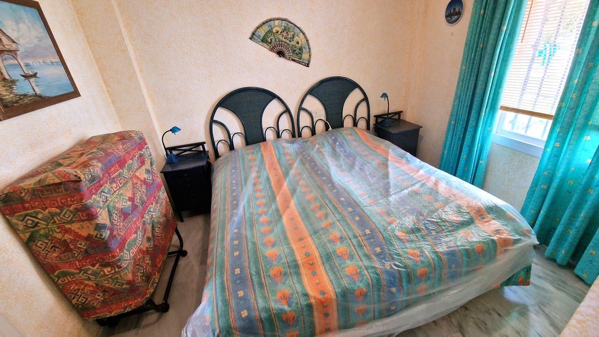 2 soverom Leilighet til salgs i Riviera del Sol med svømmebasseng garasje - € 315 000 (Ref: 9972010)
