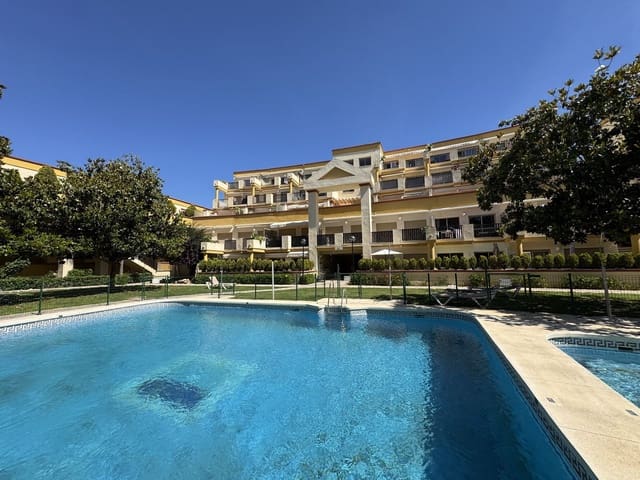Yksiö myytävänä paikassa Elviria, Marbella mukana uima-altaan - 375 000 € (Ref: 9972013)