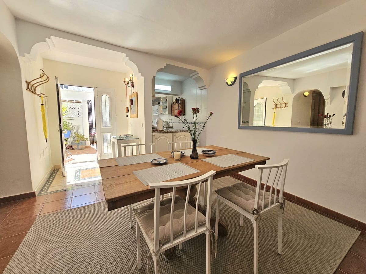 2 bedroom Townhouse for sale in Mijas - € 299,000 (Ref: 9972015)
