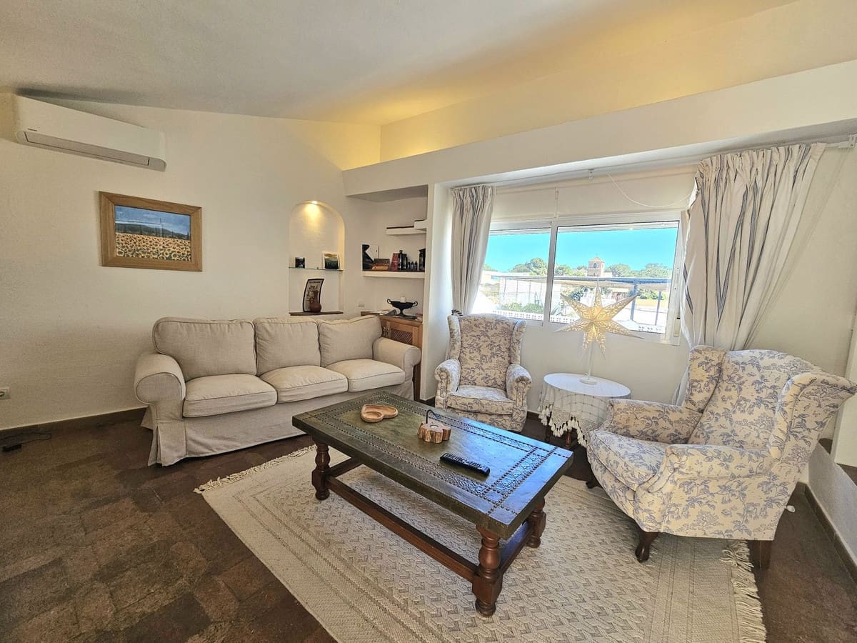 2 bedroom Townhouse for sale in Mijas - € 299,000 (Ref: 9972015)