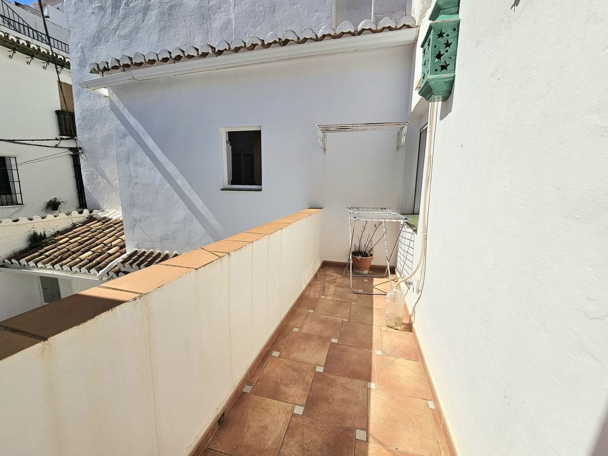 2 bedroom Townhouse for sale in Mijas - € 299,000 (Ref: 9972015)