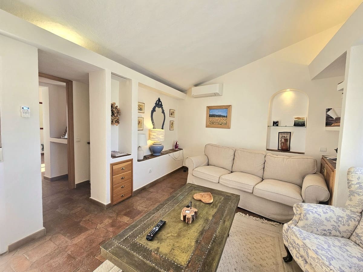 2 bedroom Townhouse for sale in Mijas - € 299,000 (Ref: 9972015)