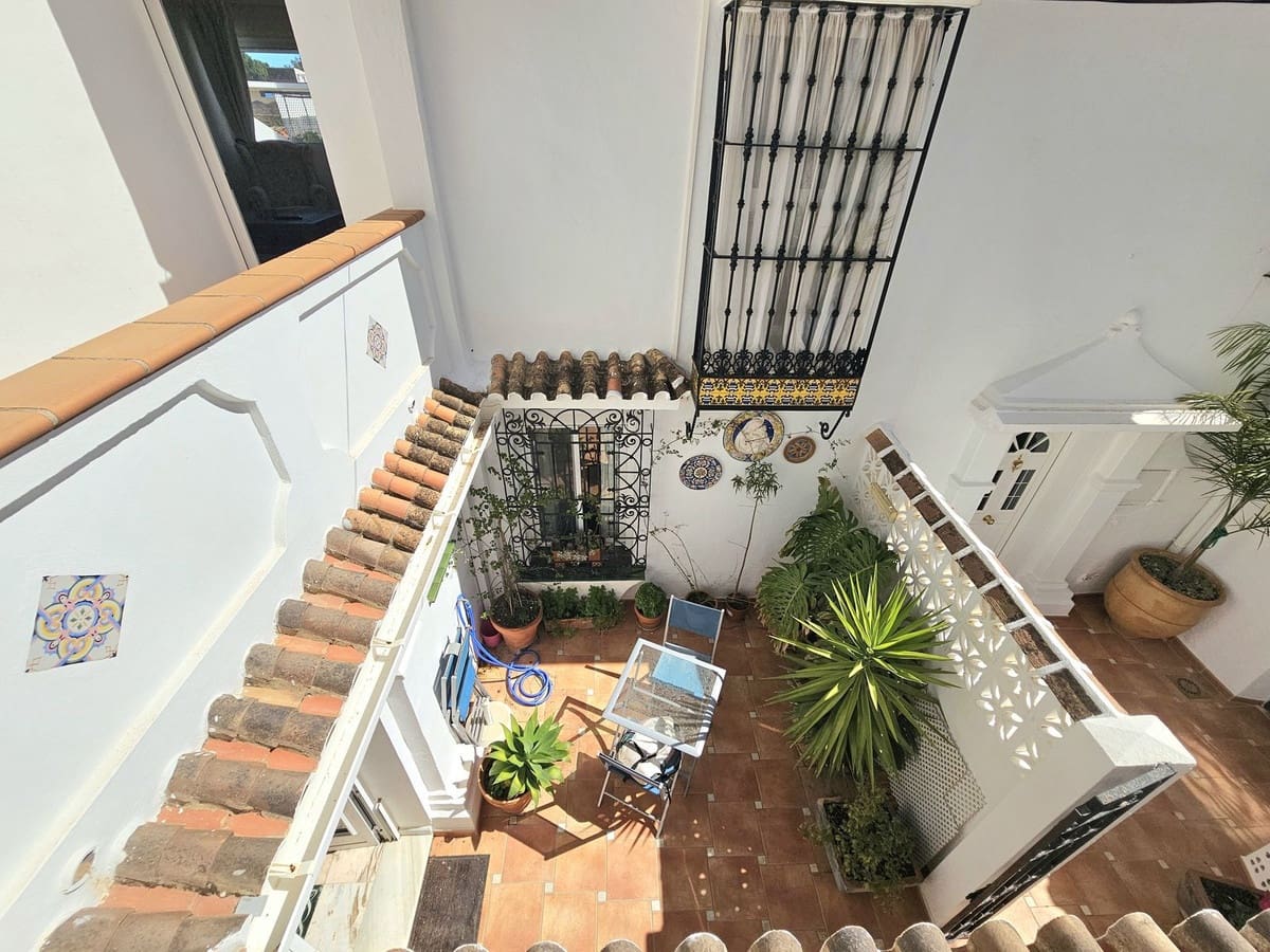 2 bedroom Townhouse for sale in Mijas - € 299,000 (Ref: 9972015)