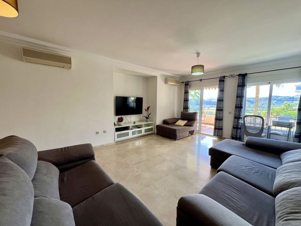2 Zimmer Apartment zu verkaufen in La Cala Hills mit Pool Garage - 340.000 € (Ref: 9972016)