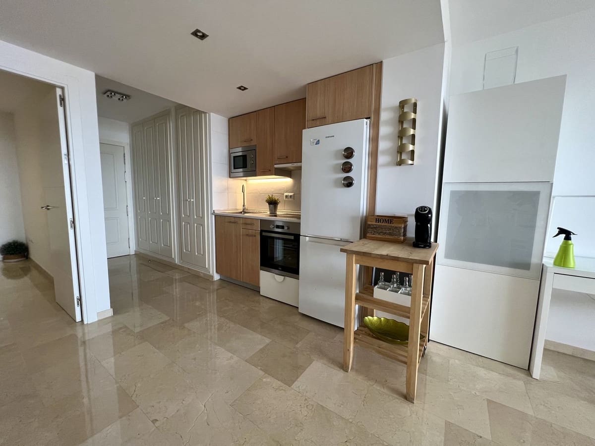 Apartamento de 1 habitación en Benalmádena en venta con piscina - 270.000 € (Ref: 9972019)