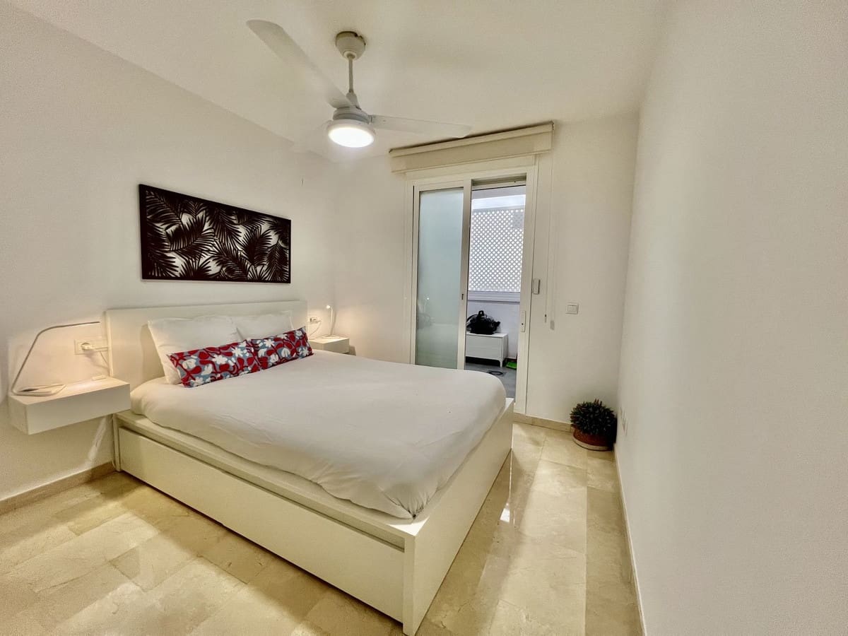 Apartamento de 1 habitación en Benalmádena en venta con piscina - 270.000 € (Ref: 9972019)