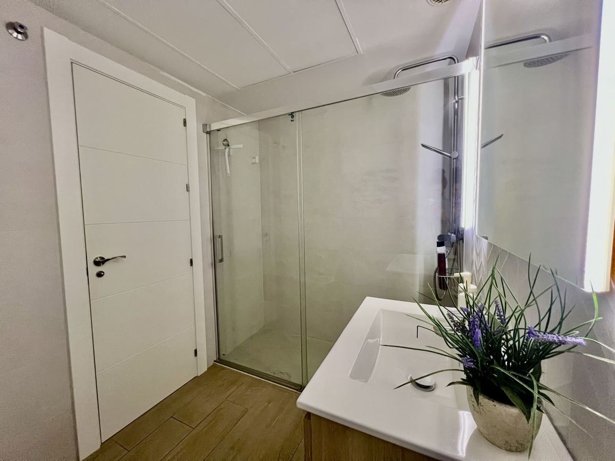Apartamento de 1 habitación en Benalmádena en venta con piscina - 270.000 € (Ref: 9972019)