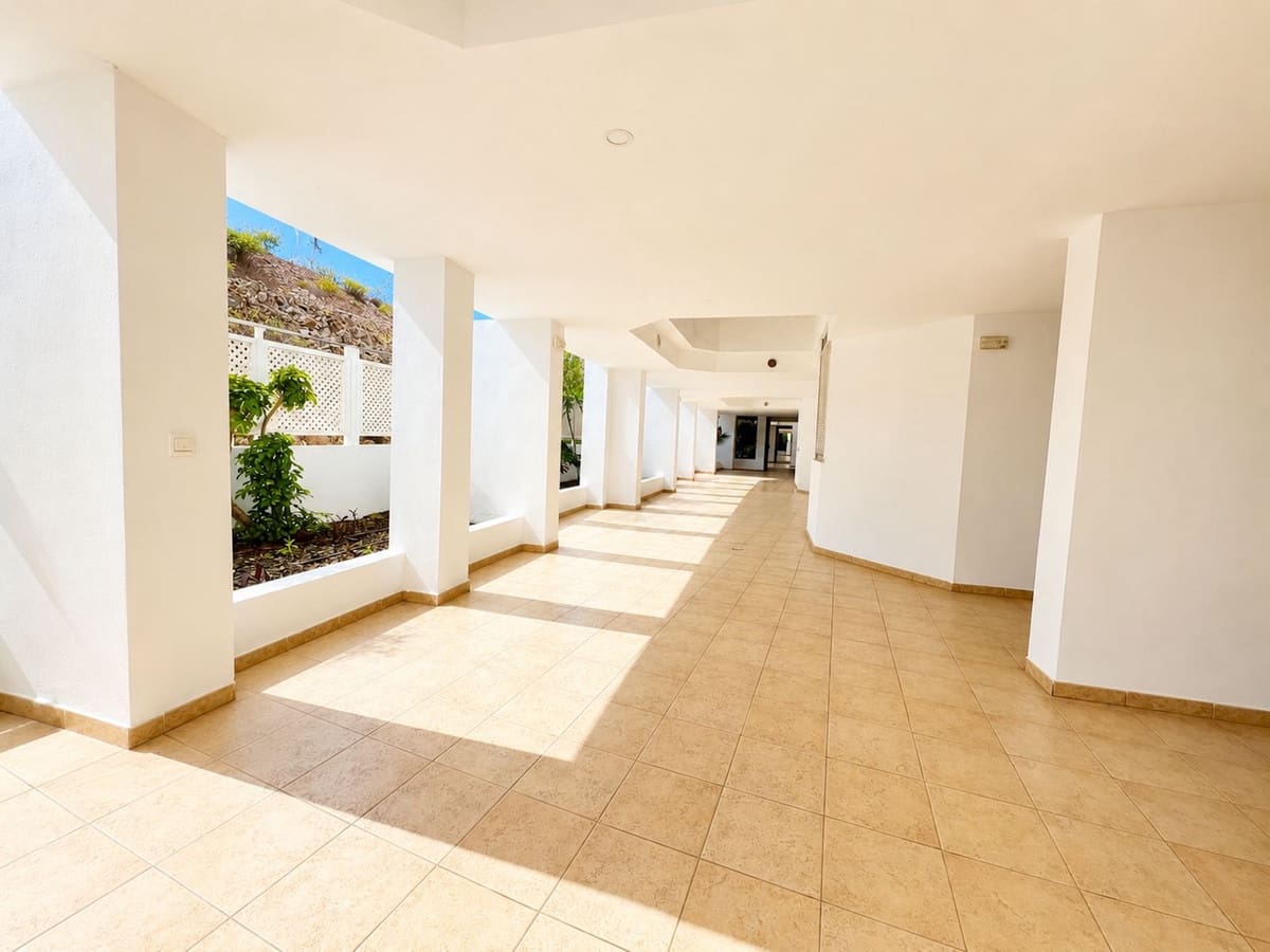 Apartamento de 1 habitación en Benalmádena en venta con piscina - 270.000 € (Ref: 9972019)