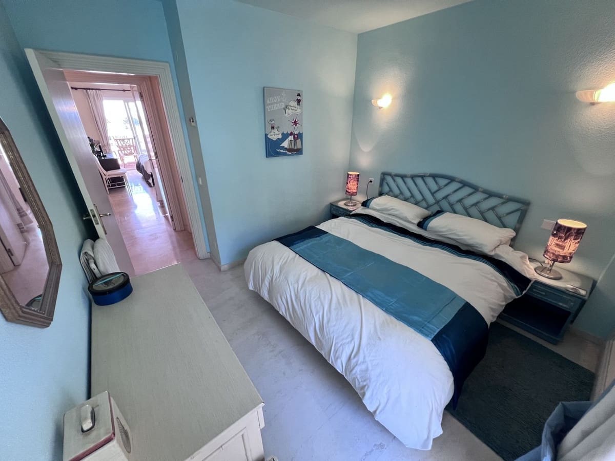 Apartamento de 2 habitaciones en Calahonda en venta con piscina - 380.000 € (Ref: 9972026)