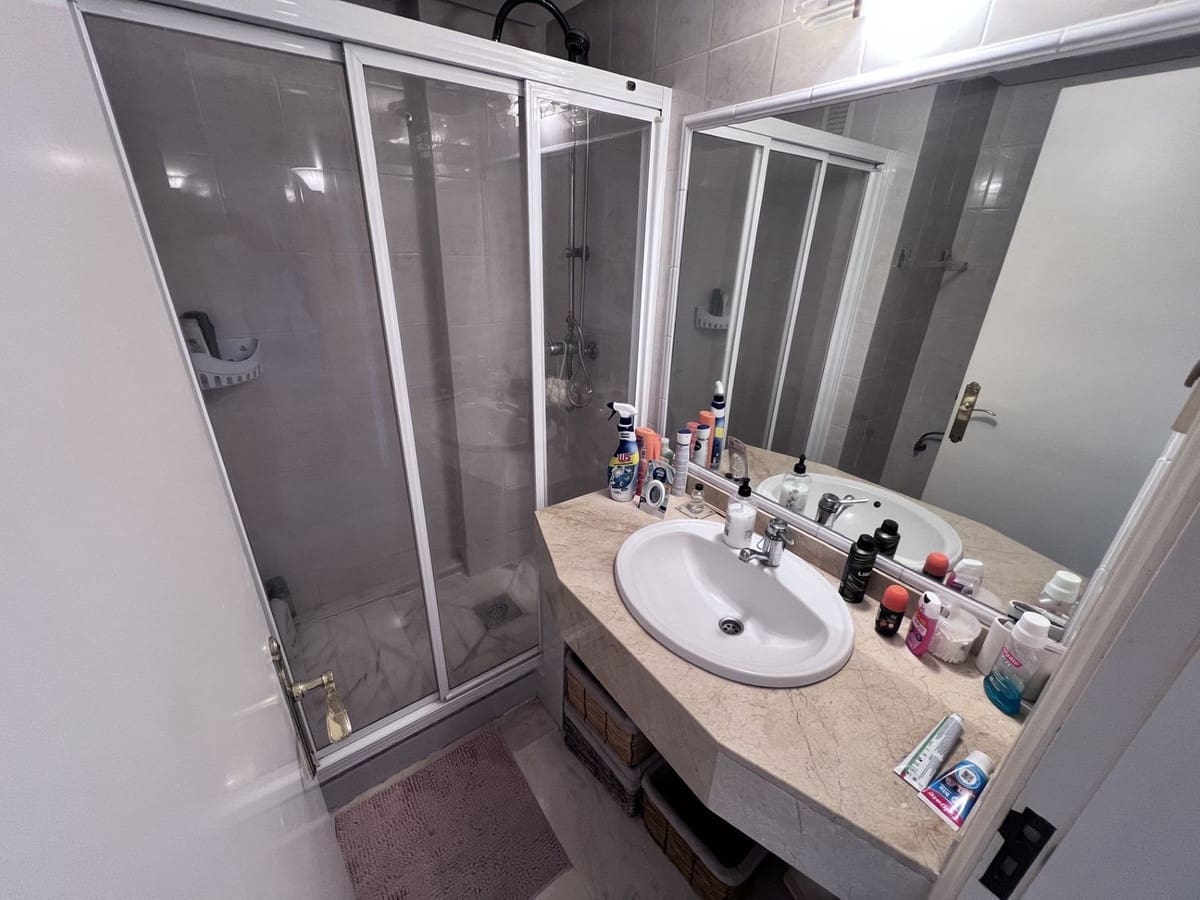 Apartamento de 2 habitaciones en Calahonda en venta con piscina - 380.000 € (Ref: 9972026)
