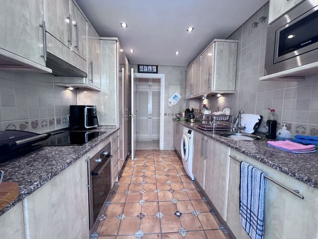2 soverom Leilighet til salgs i Calahonda, Mijas med svømmebasseng - € 380 000 (Ref: 9972026)