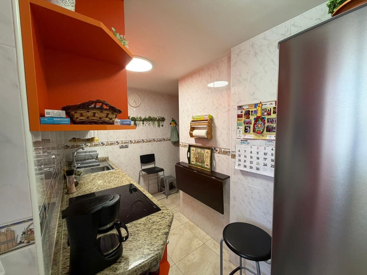 2 slaapkamer Appartement te koop in Fuengirola - € 315.000 (Ref: 9972031)