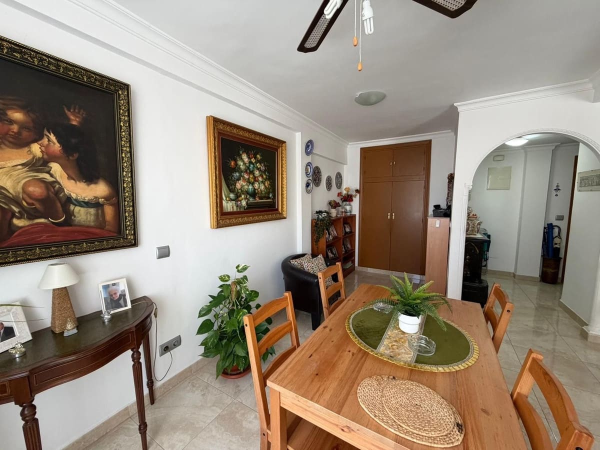 2 slaapkamer Appartement te koop in Fuengirola - € 315.000 (Ref: 9972031)