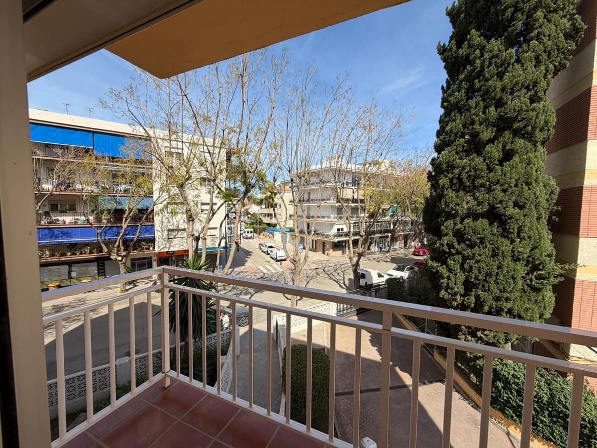2 slaapkamer Appartement te koop in Fuengirola - € 315.000 (Ref: 9972031)