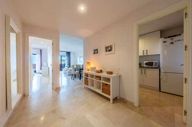 Apartamento de 2 habitaciones en Manilva en venta con piscina - 295.000 € (Ref: 9972032)