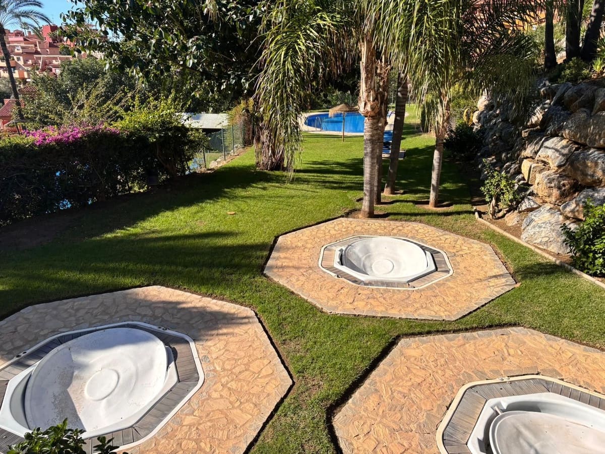 2 bedroom Apartment for sale in La Reserva with pool garage - € 365,000 (Ref: 9972036)