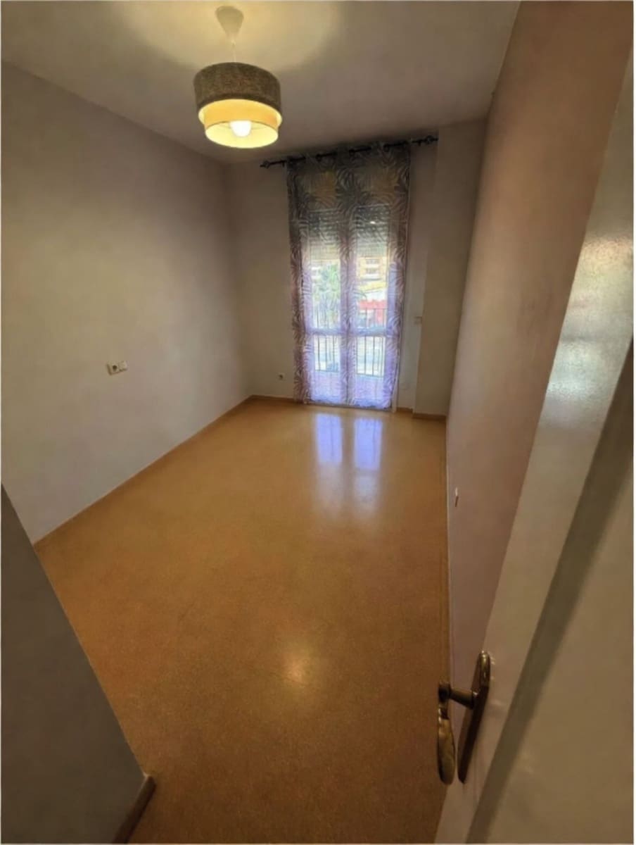 Apartamento de 2 habitaciones en San Luis de Sabinillas en venta con piscina - 297.000 € (Ref: 9972037)