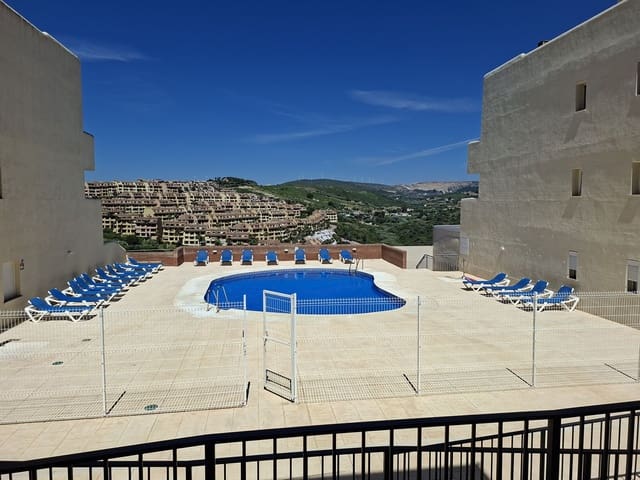 3 makuuhuone Huoneisto myytävänä paikassa La Duquesa / Puerto de la Duquesa, Manilva mukana uima-altaan 
autotalli - 325 000 € (Ref: 9972040)