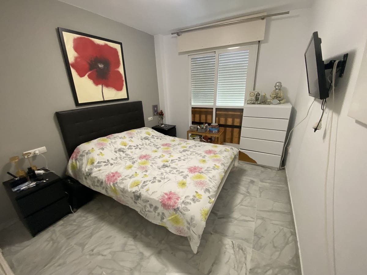 2 slaapkamer Appartement te koop in Nueva Andalucia met zwembad - € 370.000 (Ref: 9972044)