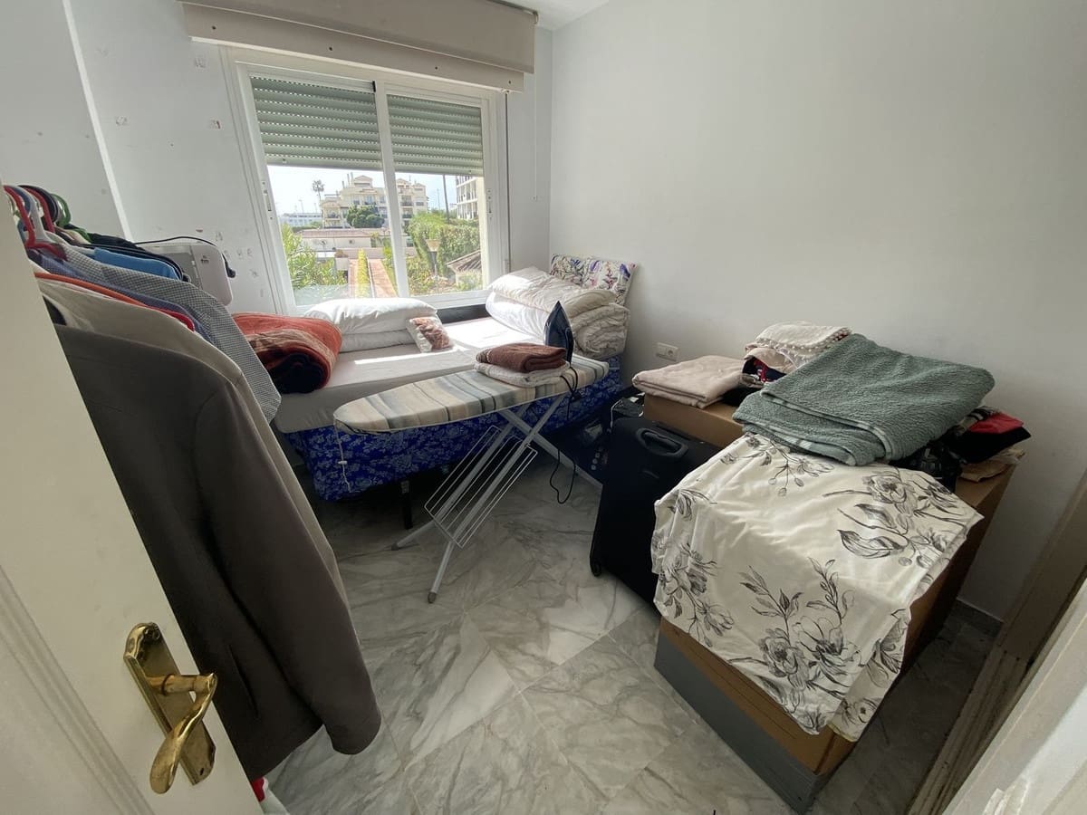 2 slaapkamer Appartement te koop in Nueva Andalucia met zwembad - € 370.000 (Ref: 9972044)