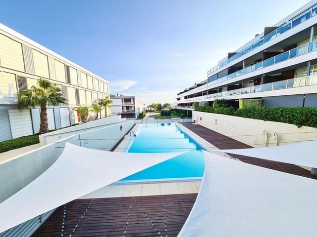 Apartamento de 3 habitaciones en Punta de la Chullera, Manilva en venta con piscina garaje - 359.000 € (Ref: 9972051)