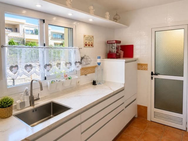 2 soveværelse Lejlighed til salg i La Mairena, Ojen med swimmingpool - € 369.000 (Ref: 9972056)