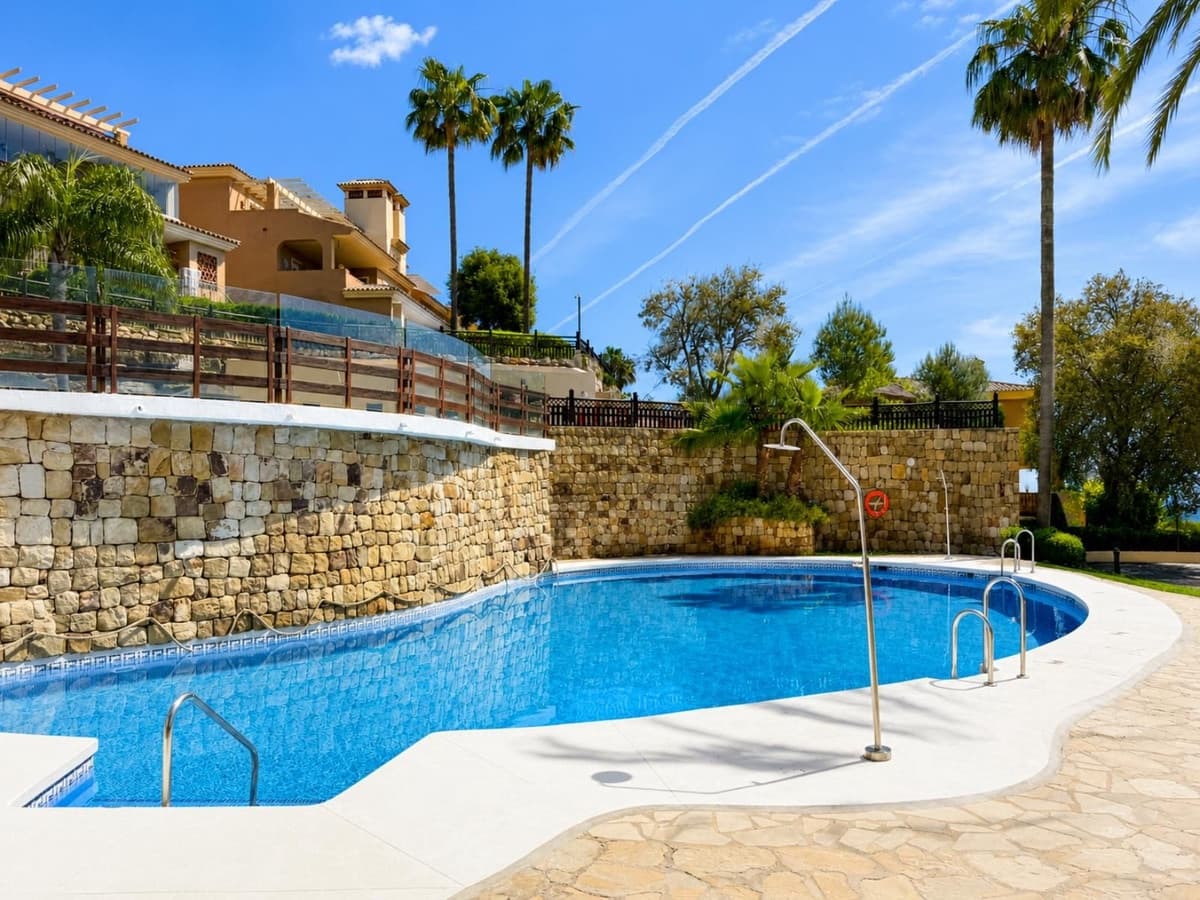 2 soveværelse Lejlighed til salg i La Mairena med swimmingpool - € 369.000 (Ref: 9972056)