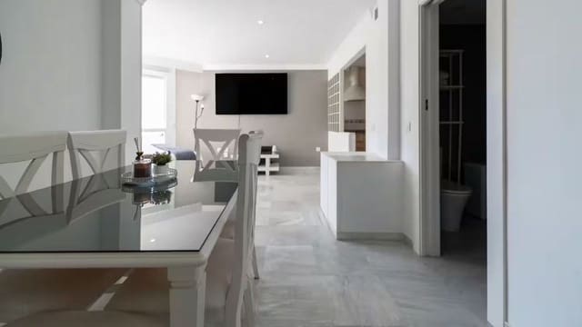 1 makuuhuone Huoneisto myytävänä paikassa Marbella mukana uima-altaan - 395 000 € (Ref: 9972057)