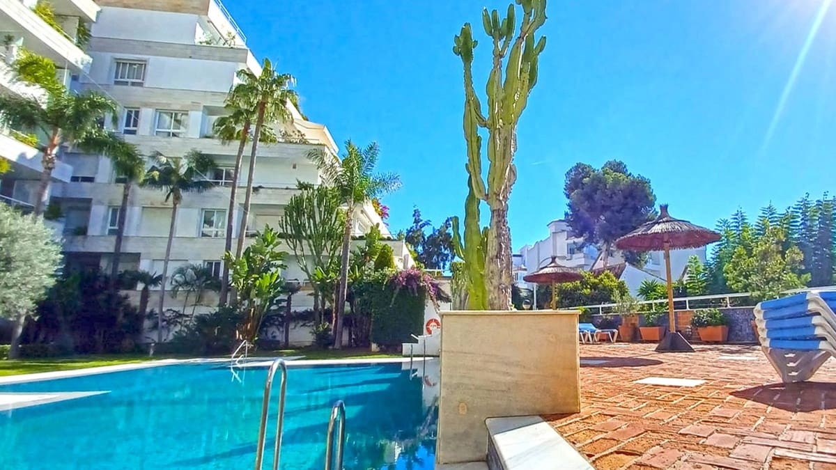 1 makuuhuone Huoneisto myytävänä paikassa Marbella mukana uima-altaan - 395 000 € (Ref: 9972057)