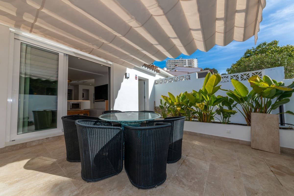 2 bedroom Townhouse for sale in Nueva Andalucia - € 399,000 (Ref: 9972059)