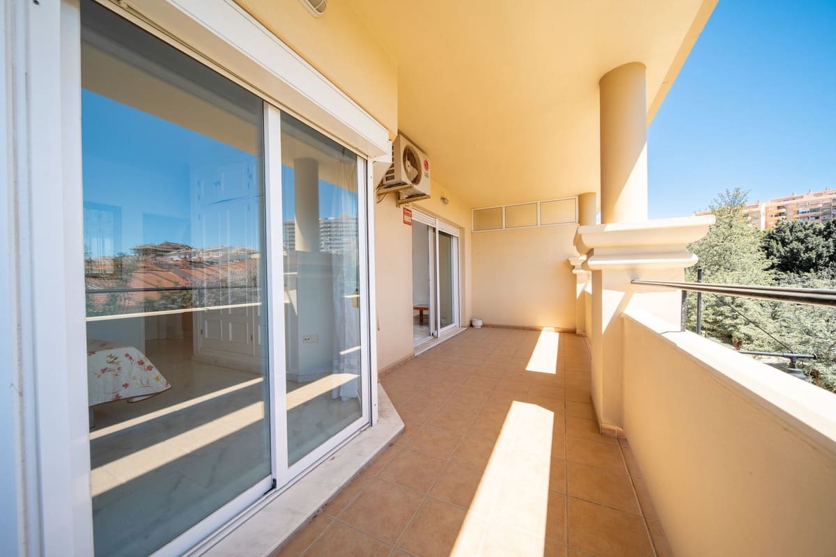 3 soveværelse Lejlighed til salg i Fuengirola med swimmingpool garage - € 389.000 (Ref: 9972060)
