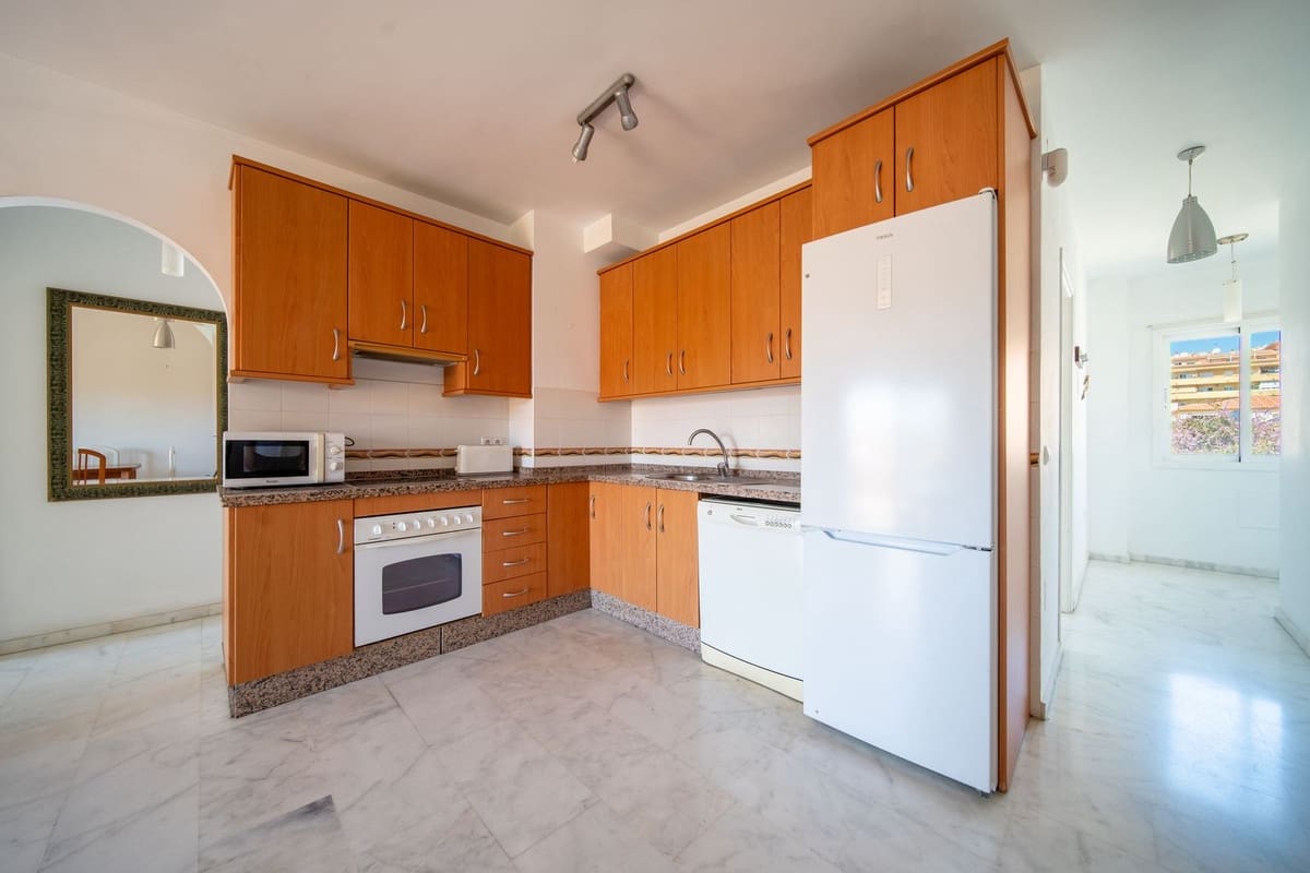 3 soveværelse Lejlighed til salg i Fuengirola med swimmingpool garage - € 389.000 (Ref: 9972060)