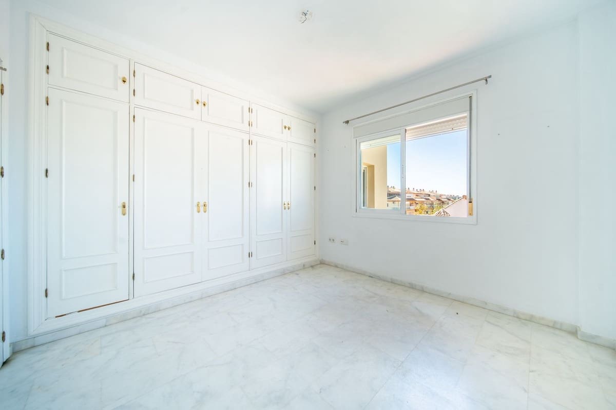 3 soveværelse Lejlighed til salg i Fuengirola med swimmingpool garage - € 389.000 (Ref: 9972060)