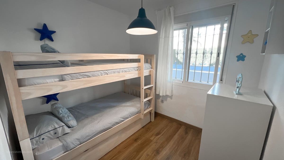 2 soveværelse Lejlighed til salg i La Cala de Mijas med swimmingpool - € 339.950 (Ref: 9972061)