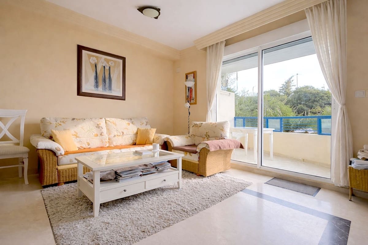 1 soverom Leilighet til salgs i Marbella med svømmebasseng - € 399 000 (Ref: 9972064)