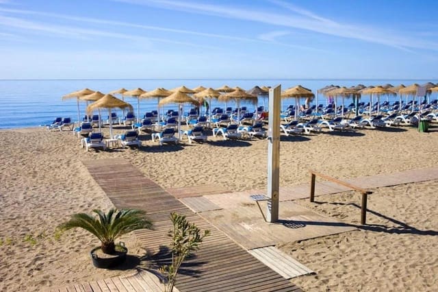 1 soverom Leilighet til salgs i Marbella med svømmebasseng - € 399 000 (Ref: 9972064)