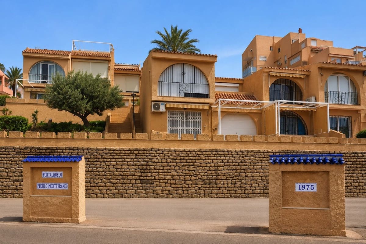 1 Zimmer Apartment zu verkaufen in Estepona mit Pool - 256.000 € (Ref: 9972065)