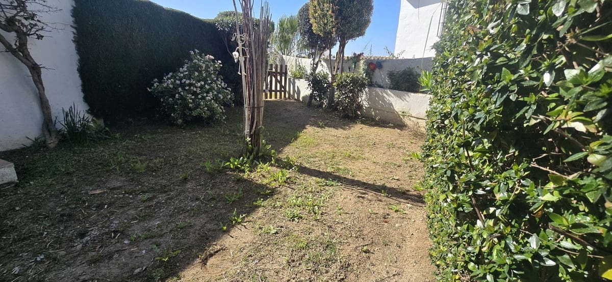 2 bedroom Townhouse for sale in Marbella with pool - € 397,000 (Ref: 9972073)