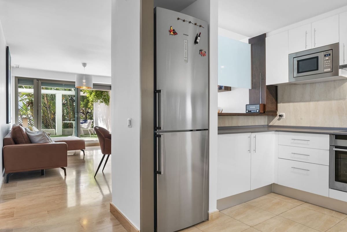 1 soveværelse Lejlighed til salg i La Cala de Mijas med swimmingpool garage - € 295.000 (Ref: 9972077)